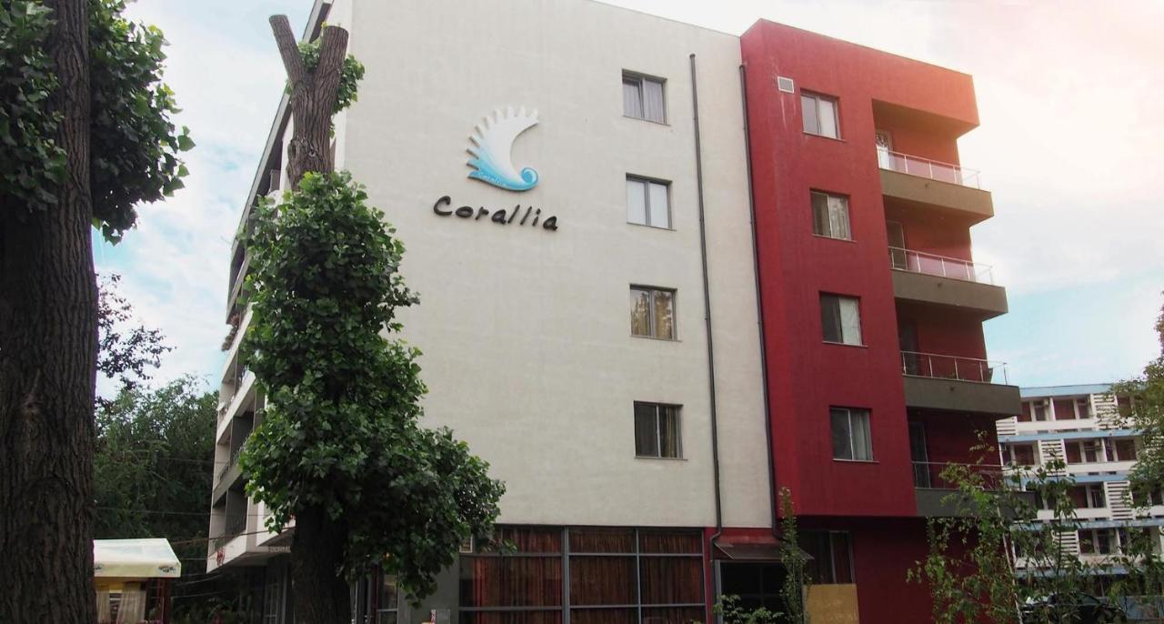 Coralia Luna Park Apartments Mamaia Exterior photo