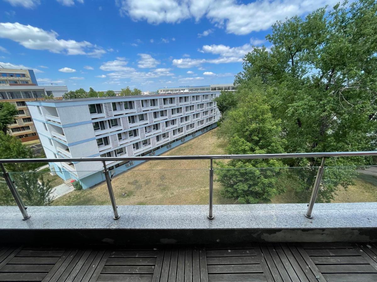 Coralia Luna Park Apartments Mamaia Exterior photo