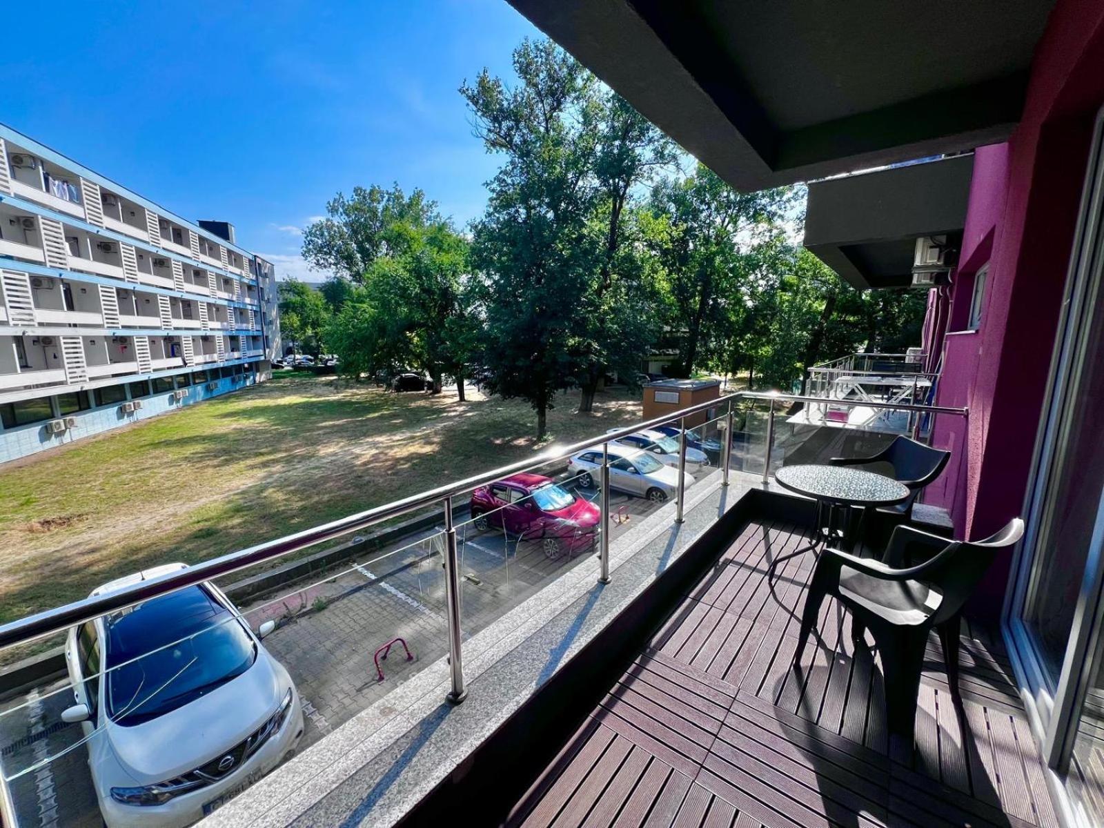 Coralia Luna Park Apartments Mamaia Room photo